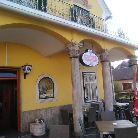Zur Goldenen Krone 에렌하우센 외부 사진